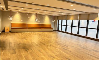 ALQUILER DE OFICINA AMOBLADA EN AQUILINO DE LA GUARDIA 938m2 JP