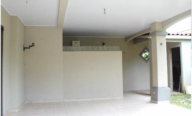 VENDO CASA EN VILLE DE FIRENZE ALBROOK