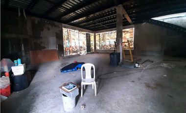 ALQUILO LOCAL EN.COSTA VERDE