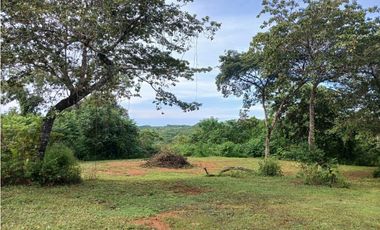 EL ESPINO / SAN CARLOS / 2000 M / CERCA DE PLAYA / AG