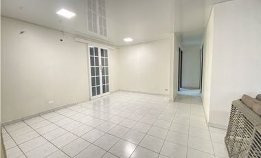 Casa de Esquina con Aires en Alquiler en Cerro Viento - LH