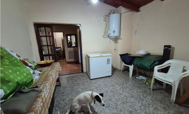 Casa con pileta sobre Ruta 11 camino a Colonia Benítez!
