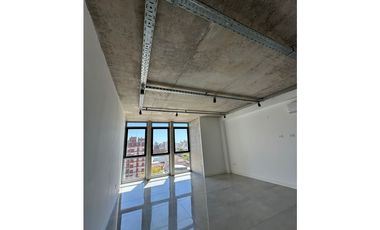 Oficina en Venta zona Macrocentro. Frente