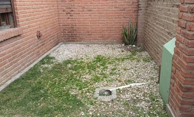 Dúplex en alquiler c/ cochera en La Plata