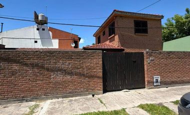 Dúplex en alquiler c/ cochera en La Plata