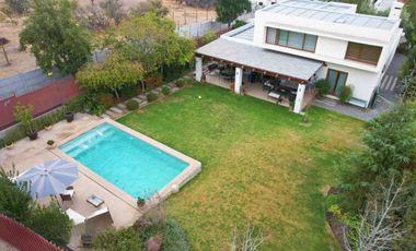 Casa en arriendo en COLINA