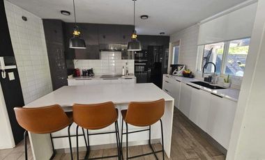 Casa en arriendo en LO BARNECHEA