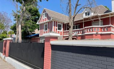 Casa en Arriendo en Francisco Bilbao, La Reina