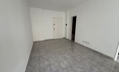 Monoambiente en Alquiler – La Boca – Balcón