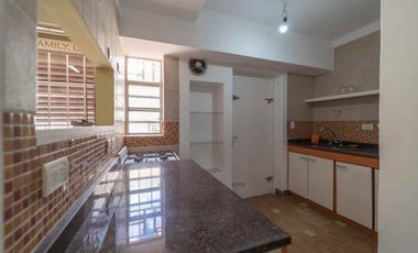 Casa 4amb. en San Andres - Cochera y parrilla