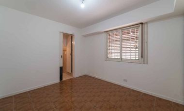 Casa 4amb. en San Andres - Cochera y parrilla