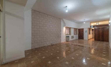 Casa 4amb. en San Andres - Cochera y parrilla