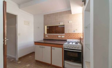 Casa 4amb. en San Andres - Cochera y parrilla