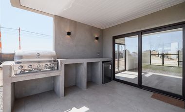 Casa en Venta en cerca de la rotonda de Av. Alejandro Zegers