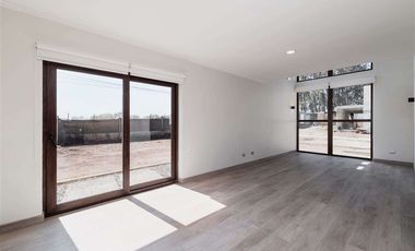 Casa en Venta en cerca de la rotonda de Av. Alejandro Zegers