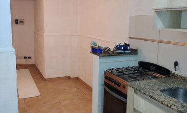 Casas en venta  - 8 dormitorios 3 baños - 260mts2 - Adrogue