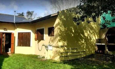 Casa en venta - 2 dormitorios 1 baño - 410mts2 - Santa Clara Del Mar