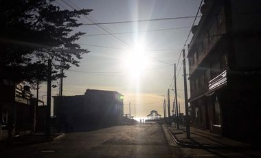 Departamento en venta - 2 Dormitorios 1 Baño - Local - 45Mts2 - Mar Del Tuyú