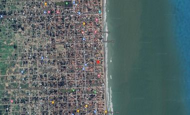 Casa venta - 4 dormitorios 2 baños - 1700mts2 totales - 120mts2 cubiertos - Mar Del Tuyu