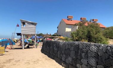 Casa venta - 4 dormitorios 2 baños - 1700mts2 totales - 120mts2 cubiertos - Mar Del Tuyu