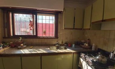 Casa en venta - 3 dormitorios 3 baños -100mts2 totales - Necochea