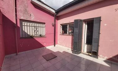 Casa en venta - 3 dormitorios 3 baños -100mts2 totales - Necochea