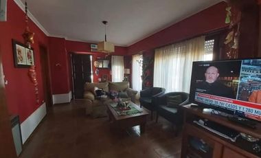 Casa en venta - 3 dormitorios 3 baños -100mts2 totales - Necochea