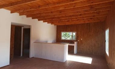 Casa en venta - 2 dormitorios 1 baño - 3000mts2 - Delta Chico