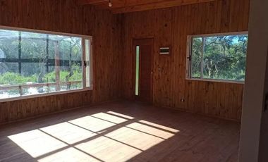 Casa en venta - 2 dormitorios 1 baño - 3000mts2 - Delta Chico