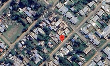 Casa en venta - 3 Dormitorios 1 Baño - 330Mts2 - Marcos Paz