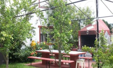 Chalet venta -6 dormitorios-4 baños-700mts2 totales- Barrio Chapadmalal