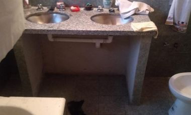 Casa en venta - 3 dormitorios 1 baño - 80mts2 - Temperley