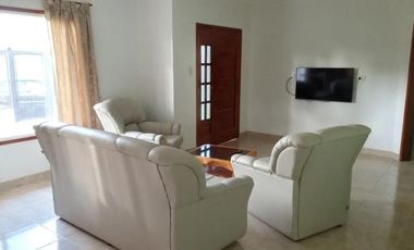 Casa en venta - 3 dormitorios 3 baños 210mts2 - San Miguel del Monte