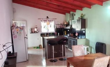 Casa en venta - 3 dormitorios 3 baños 210mts2 - San Miguel del Monte