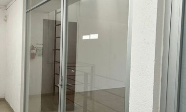 RENTO LOCAL COMERCIAL EN EL MIRADOR. 3