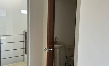 RENTO LOCAL COMERCIAL EN EL MIRADOR. 3