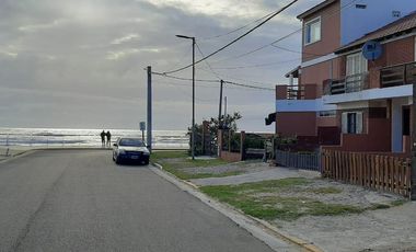 Casa en venta - 3 dormitorios 2 baños - Cochera - 85mts2 - Mar Del Tuyú