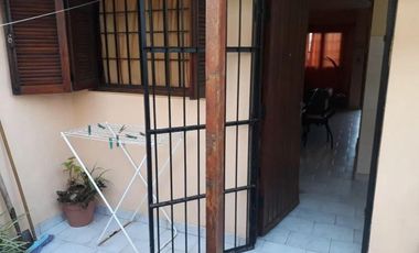 Casa en venta - 3 dormitorios 2 baños - Cochera - 85mts2 - Mar Del Tuyú
