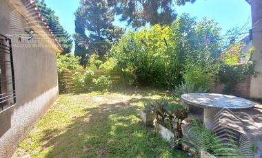 Amplia casa c/todos los servicios  Salta  1727