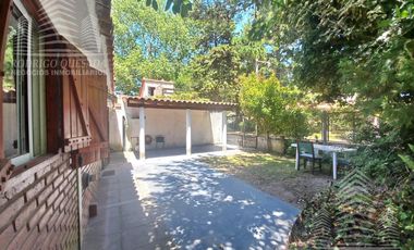 Amplia casa c/todos los servicios  Salta  1727