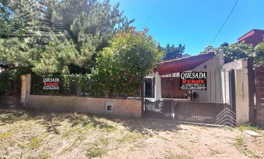 Amplia casa c/todos los servicios  Salta  1727