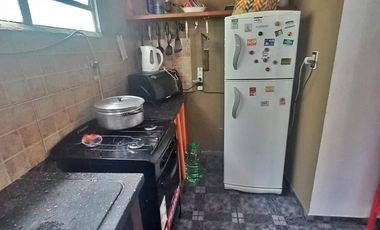 Amplia casa c/todos los servicios  Salta  1727