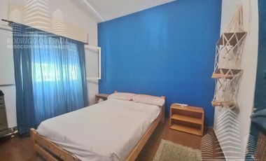 Amplia casa c/todos los servicios  Salta  1727