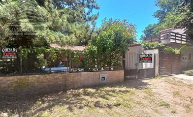 Amplia casa c/todos los servicios  Salta  1727