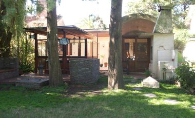 Casa en venta - 2 dormitorios 2 baños - 110mts2 - Country Club El Pato