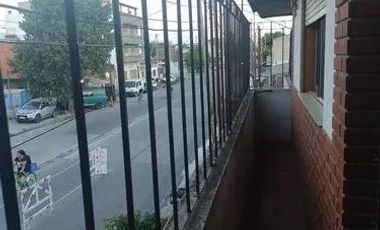 Departamento en venta - 2 dormitorio 1 baño 60mts2 - Bernal Oeste