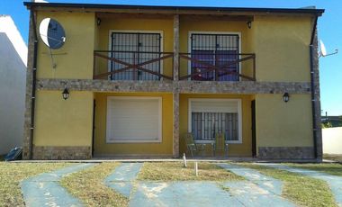 Dúplex en venta - 2 dormitorios 1 baño - 90mts2 - Las Toninas