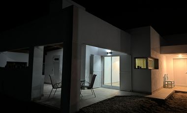 Casa en venta - 2 Dormitorios 1 Baño - 70Mts2 - Mar del Sur