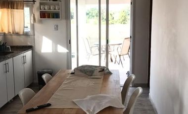 Casa en venta - 2 Dormitorios 1 Baño - 70Mts2 - Mar del Sur