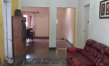 Casas en venta - 5 dormitorios 4 baños - Cocheras - Necochea